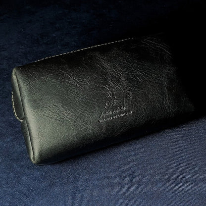 FI MAKEUP BAG