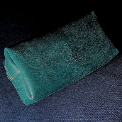 FI MAKEUP BAG